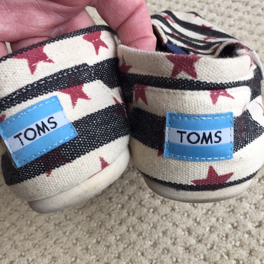 Women’s toms slip on shoes - Picture 3 of 6